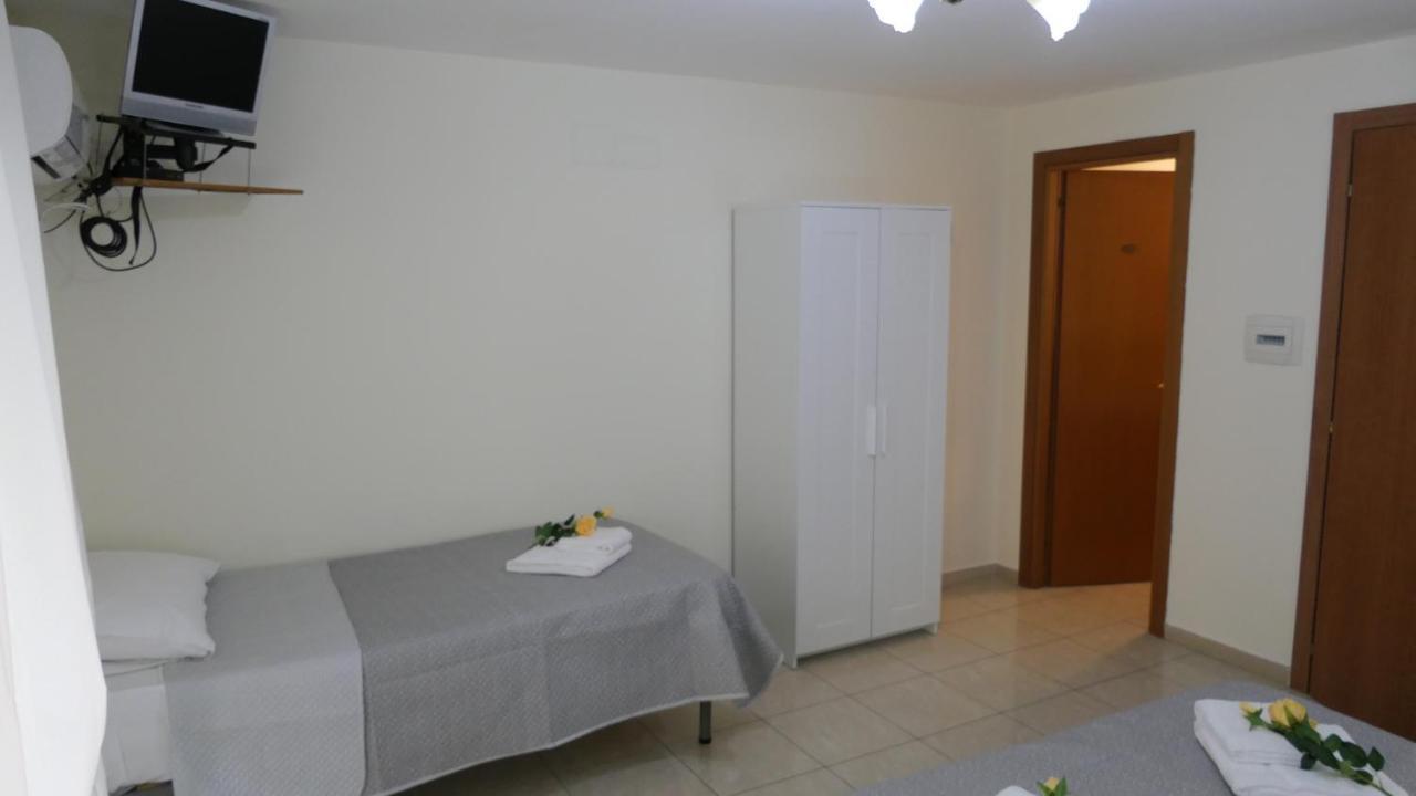 נאפולי B&B Dimora Cirillo מראה חיצוני תמונה